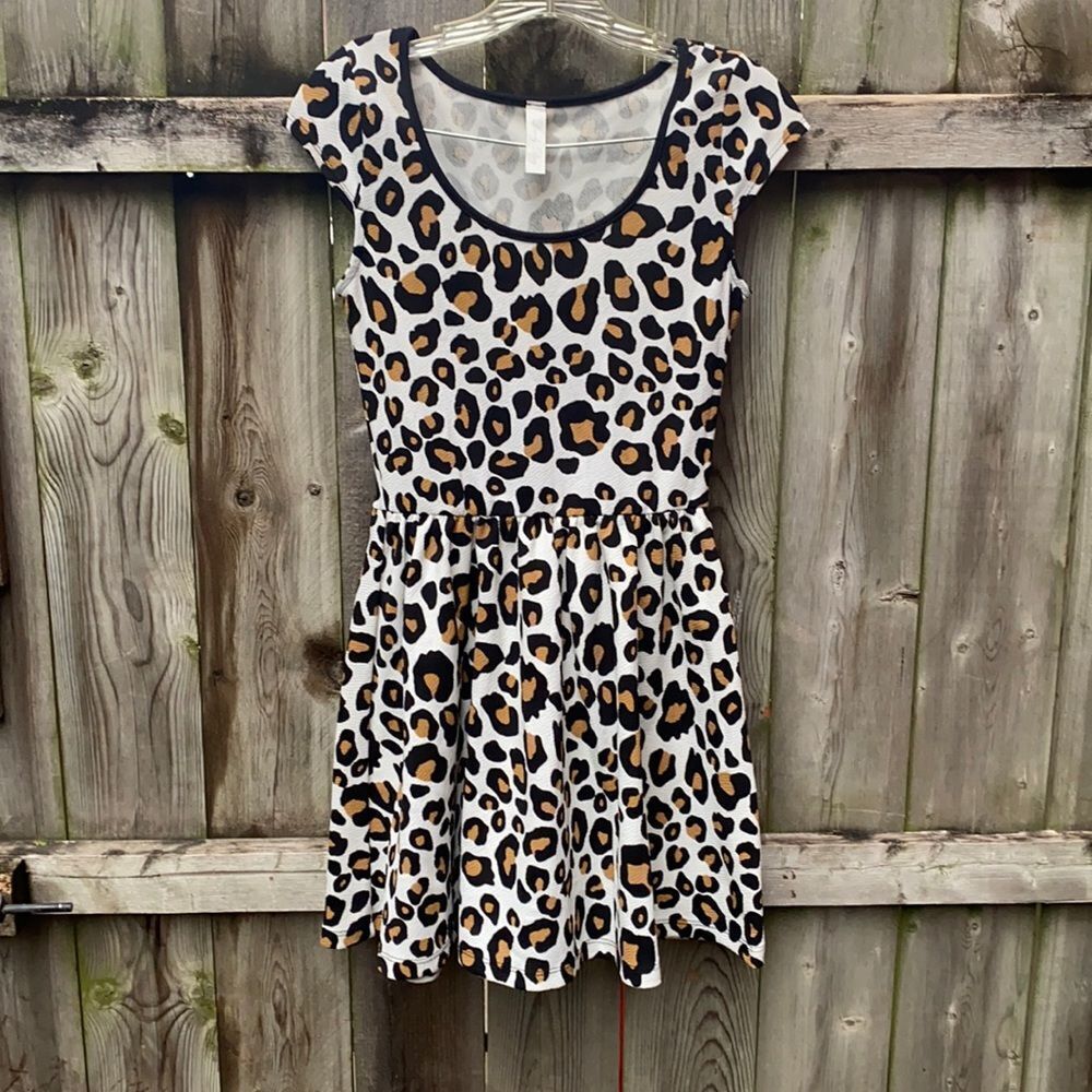 Lovely Day animal print dress sz. S